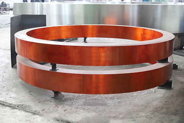 大型鑄造加工廠家為您服務(wù)，鑄件為什么需要打磨？