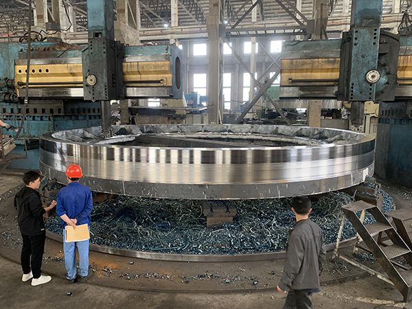 聊一聊，鑄鋼件加工廠家對(duì)鑄件加工需要注意的事