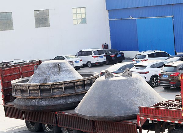 大型鑄造加工廠家講解鑄件的金屬凝固過程中存在哪些問題？