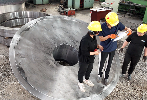 鑄鋼件頻現(xiàn)缺陷是大型鑄造加工廠家的質(zhì)檢部失職還是車間管理的無序？