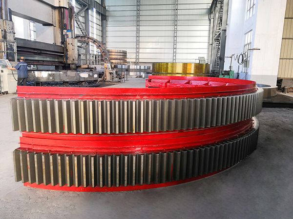 解惑篇：大齒輪加工出現(xiàn)缺陷的原因是什么？鑄鋼件加工廠家如何解決？