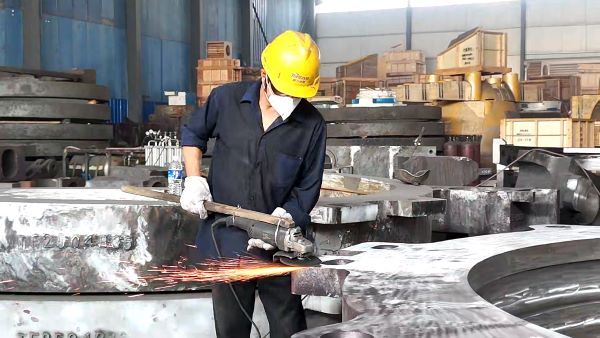 不只是“倒?！保含F(xiàn)代大型鑄造廠比你想象的更酷炫