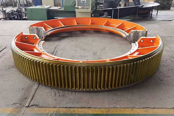 大型鑄鋼廠家生產(chǎn)大齒輪的三大要素是價格、交貨期和質(zhì)量